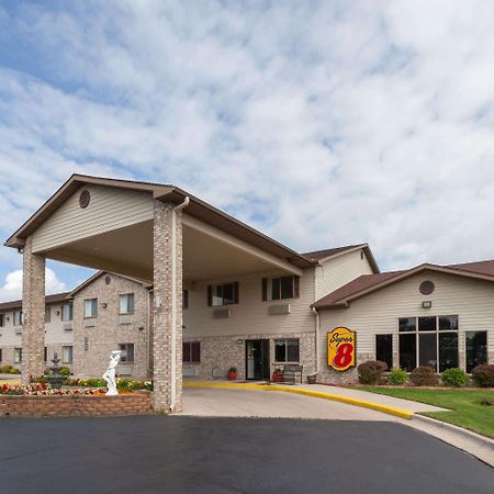 Super 8 By Wyndham Big Rapids Exterior foto