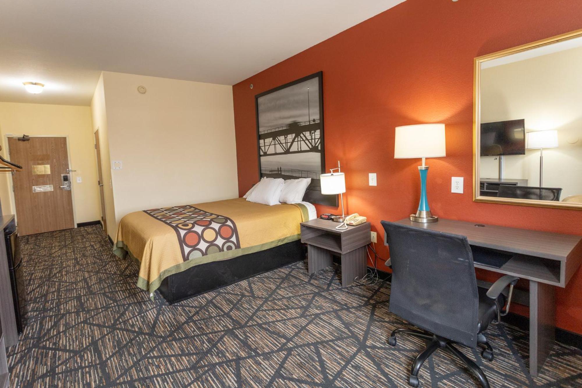 Super 8 By Wyndham Big Rapids Exterior foto
