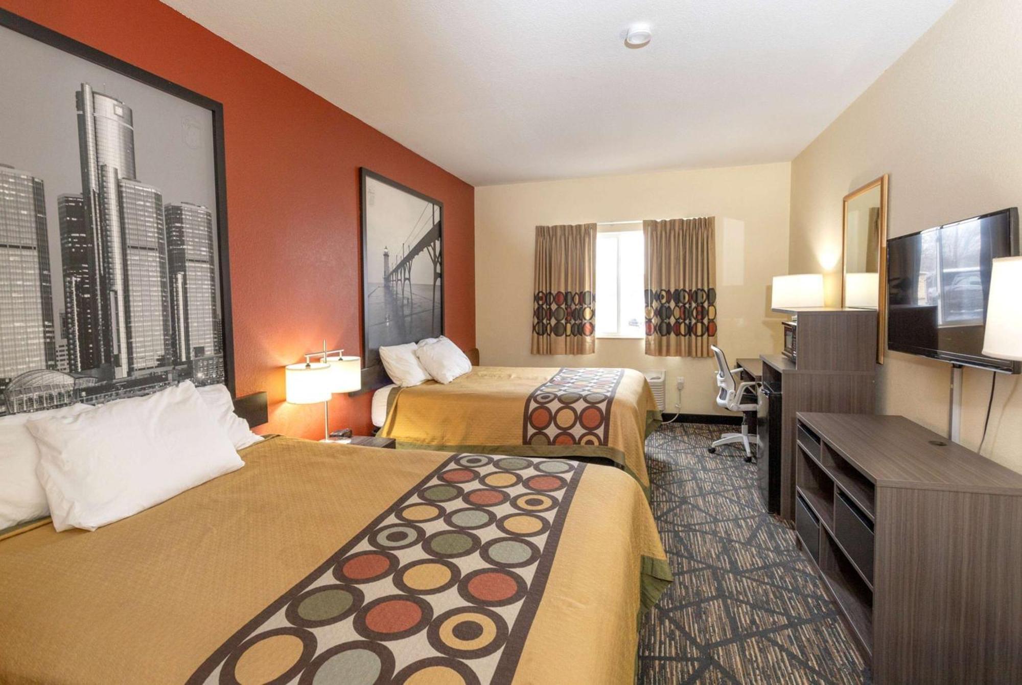 Super 8 By Wyndham Big Rapids Exterior foto