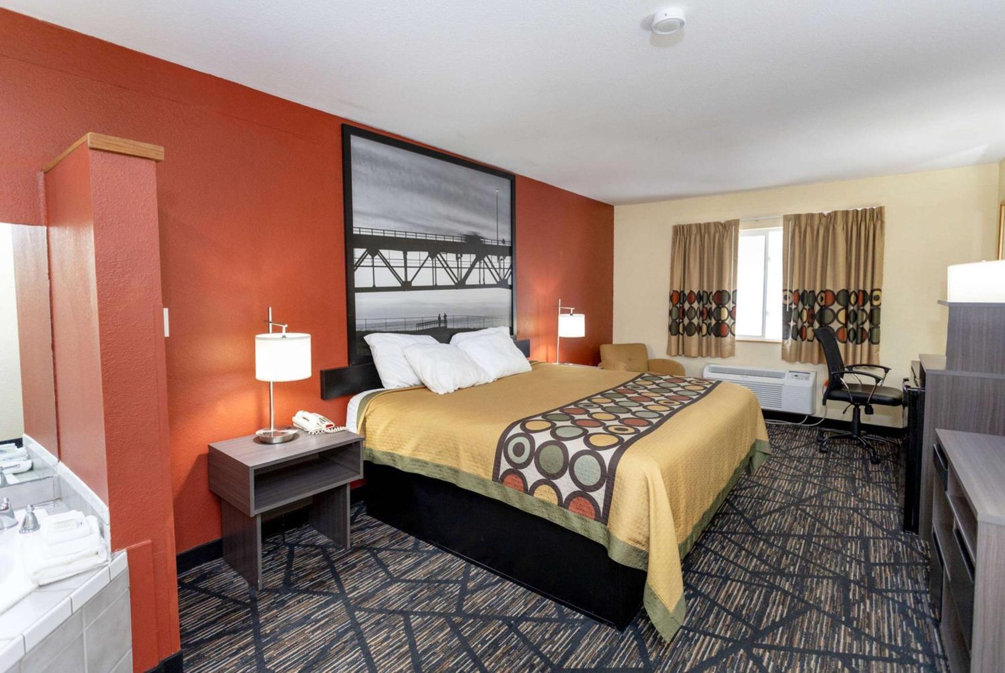 Super 8 By Wyndham Big Rapids Exterior foto