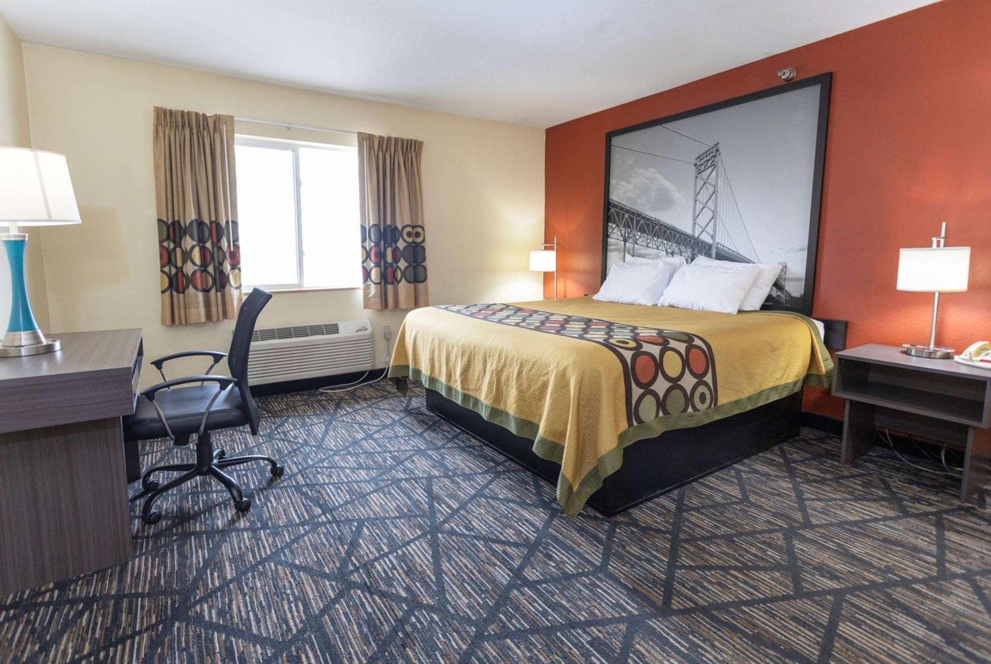 Super 8 By Wyndham Big Rapids Exterior foto